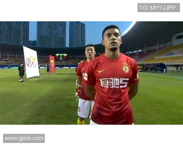 广州足球队以54分稳居锦标赛积分榜首位争冠形势一片大好